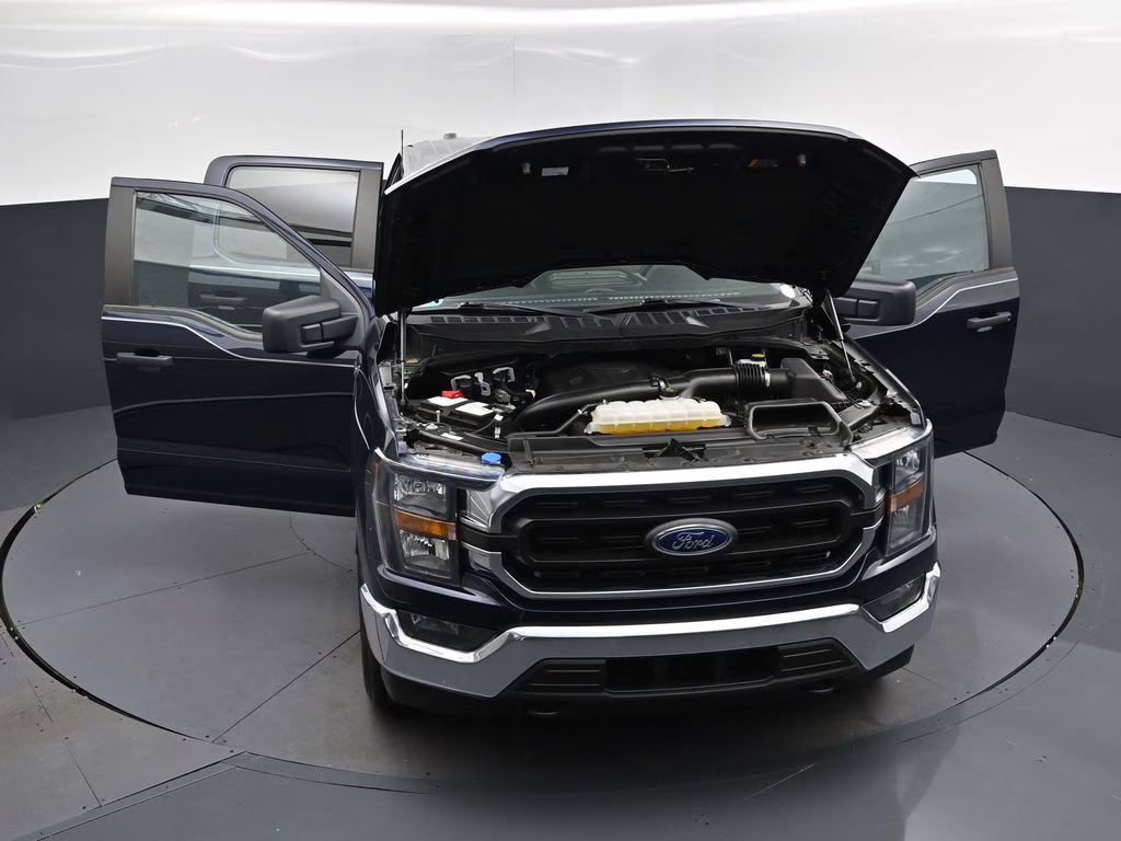 2023 Blue Metallic Ford F-150 XLT 4X4 Truck