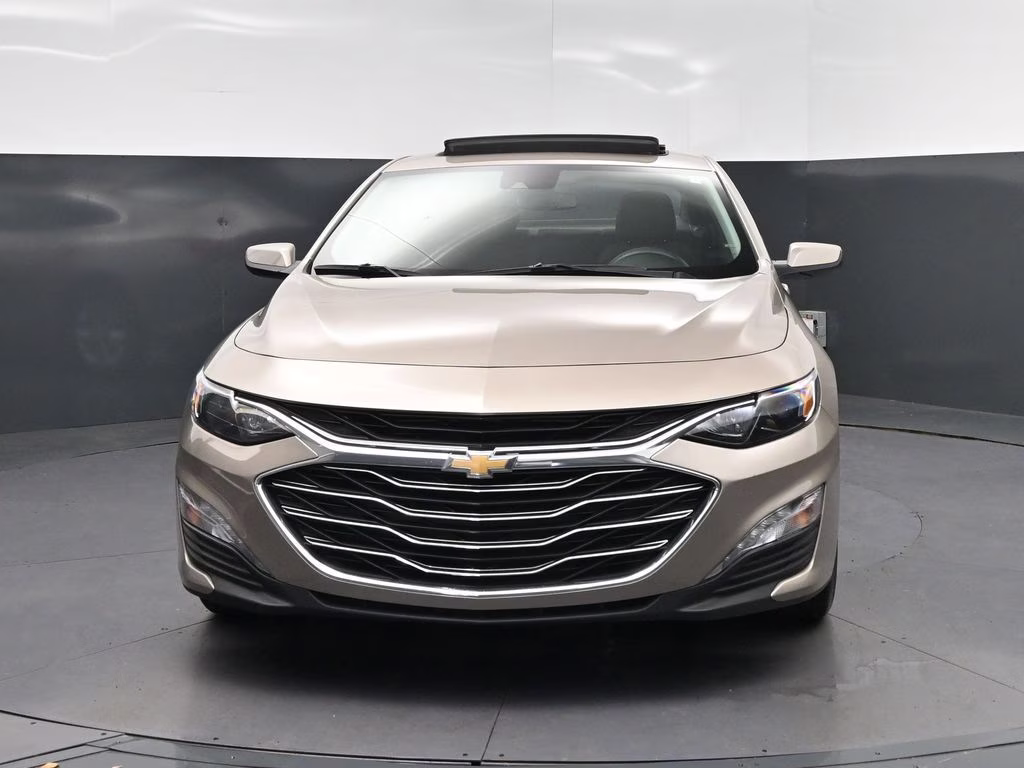 2024 Mineral Gray Metallic Chevrolet Malibu LT FWD Sedan