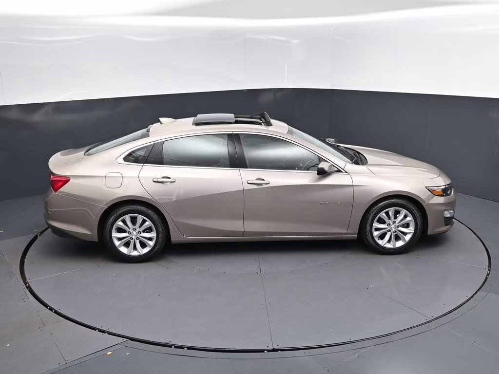 2024 Mineral Gray Metallic Chevrolet Malibu LT FWD Sedan