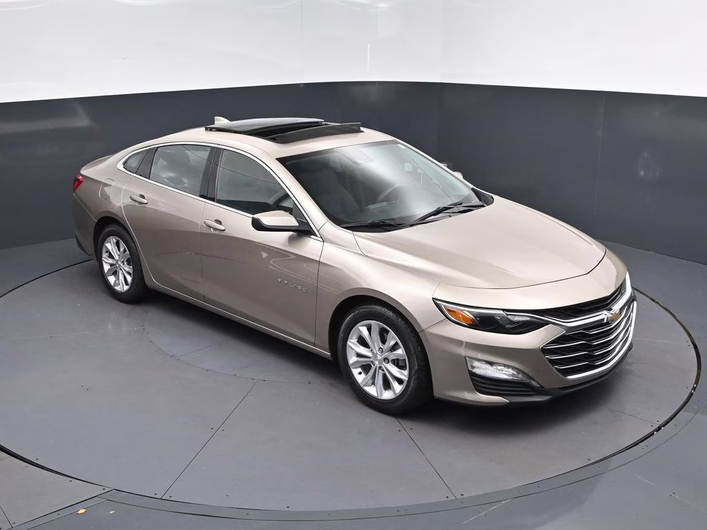 2024 Mineral Gray Metallic Chevrolet Malibu LT FWD Sedan