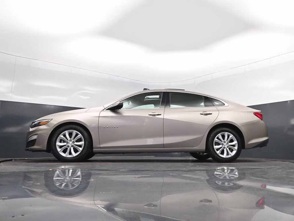2024 Mineral Gray Metallic Chevrolet Malibu LT FWD Sedan