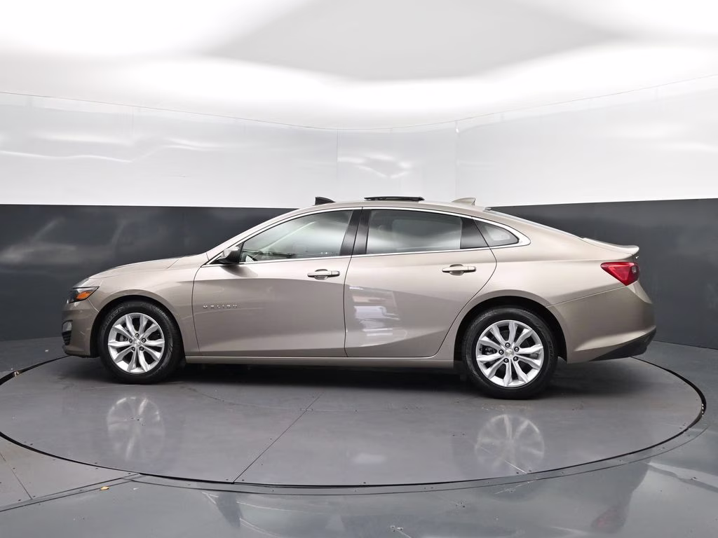 2024 Mineral Gray Metallic Chevrolet Malibu LT FWD Sedan