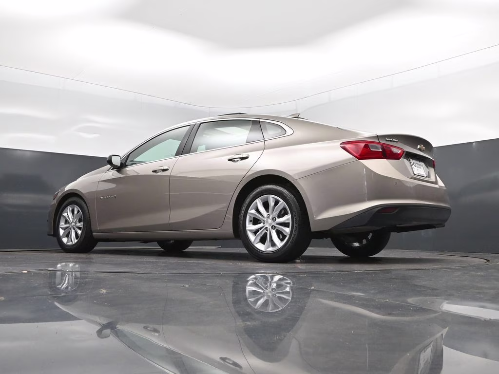 2024 Mineral Gray Metallic Chevrolet Malibu LT FWD Sedan