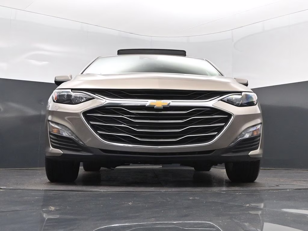2024 Mineral Gray Metallic Chevrolet Malibu LT FWD Sedan