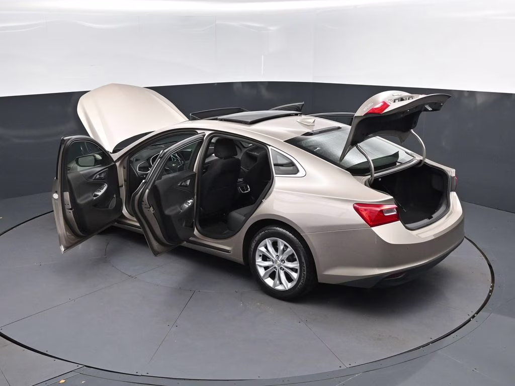 2024 Mineral Gray Metallic Chevrolet Malibu LT FWD Sedan