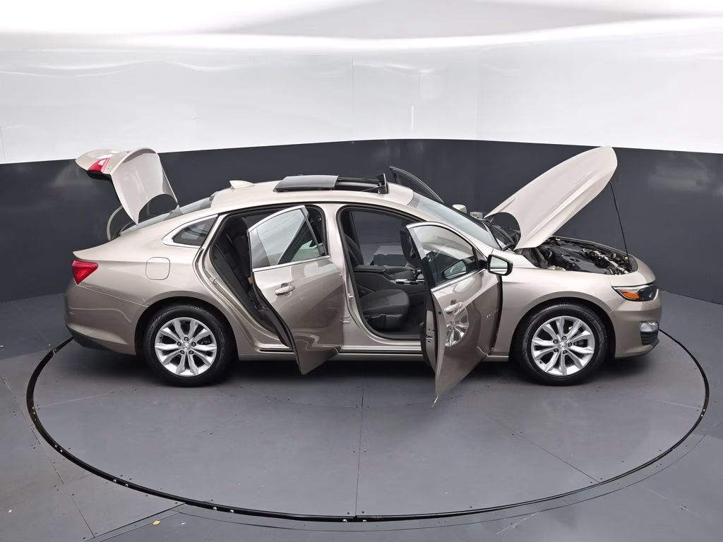 2024 Mineral Gray Metallic Chevrolet Malibu LT FWD Sedan