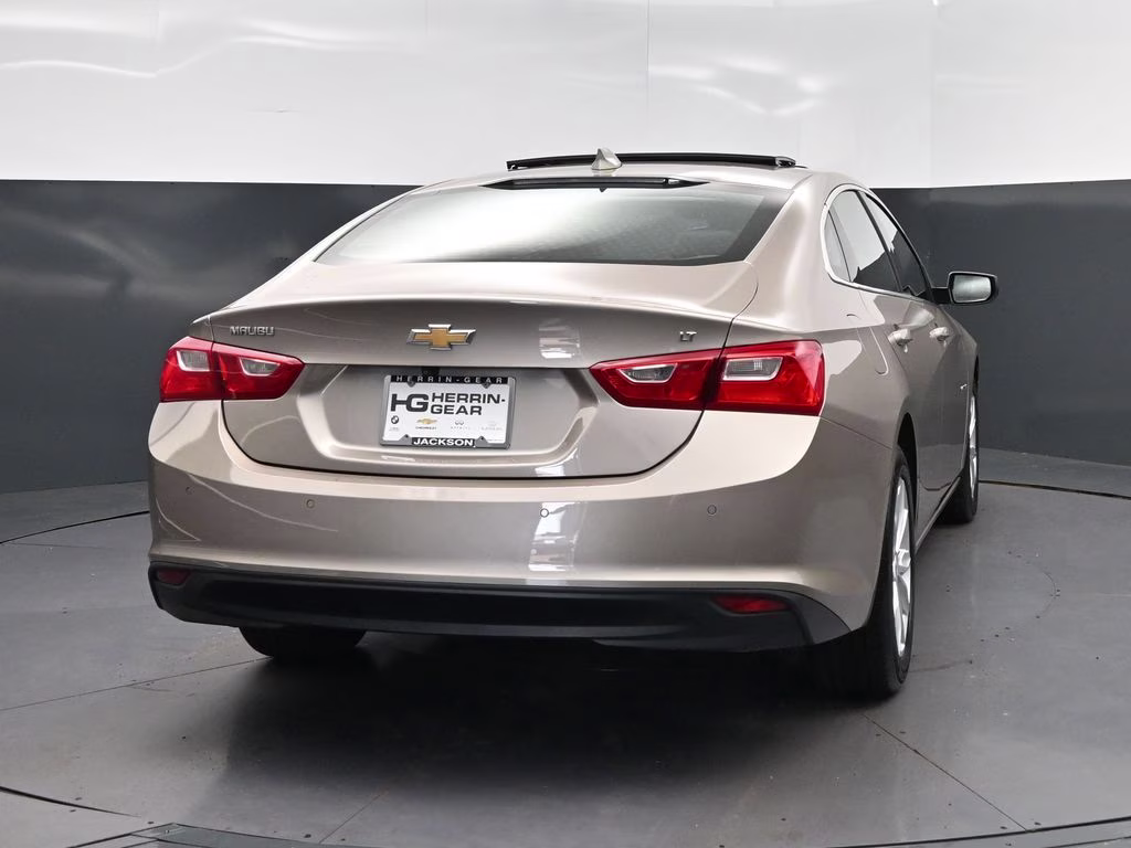 2024 Mineral Gray Metallic Chevrolet Malibu LT FWD Sedan