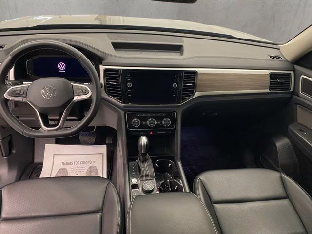 2022 Platinum Gray Metallic Volkswagen Atlas SEL AWD SUV