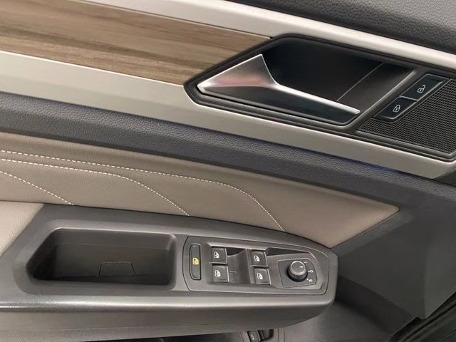 2022 Platinum Gray Metallic Volkswagen Atlas SEL AWD SUV