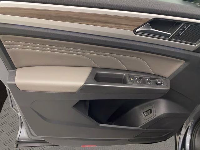 2022 Platinum Gray Metallic Volkswagen Atlas SEL AWD SUV