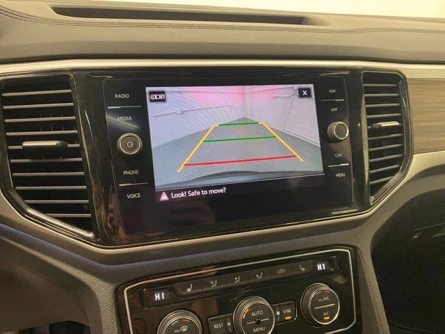 2022 Platinum Gray Metallic Volkswagen Atlas SEL AWD SUV