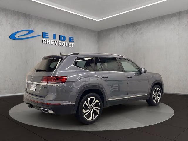 2022 Platinum Gray Metallic Volkswagen Atlas SEL AWD SUV