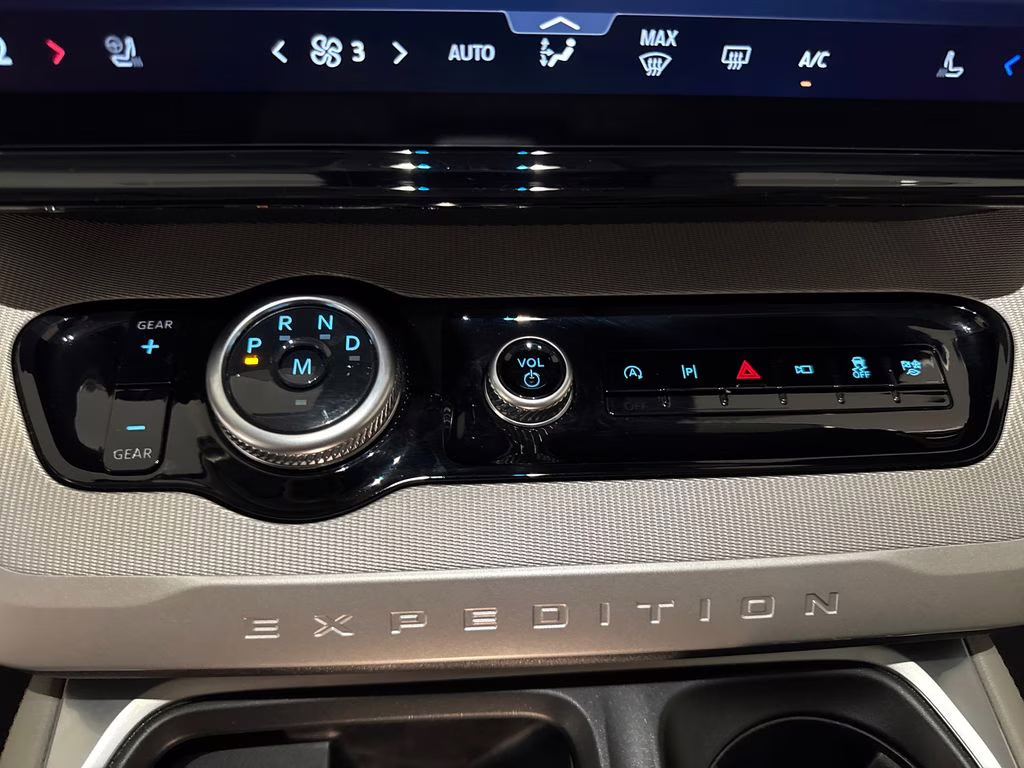 2025 Agate Black Metallic Ford Expedition Max Active RWD SUV