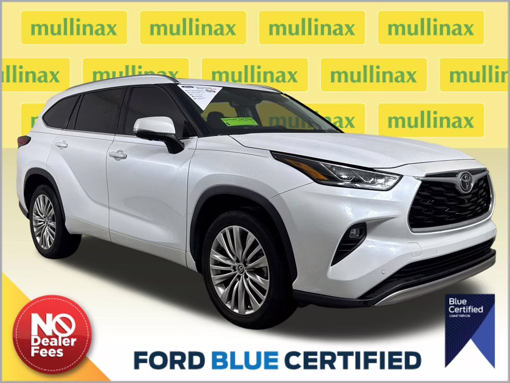 2023 Wind Chill Pearl Toyota Highlander Platinum FWD SUV