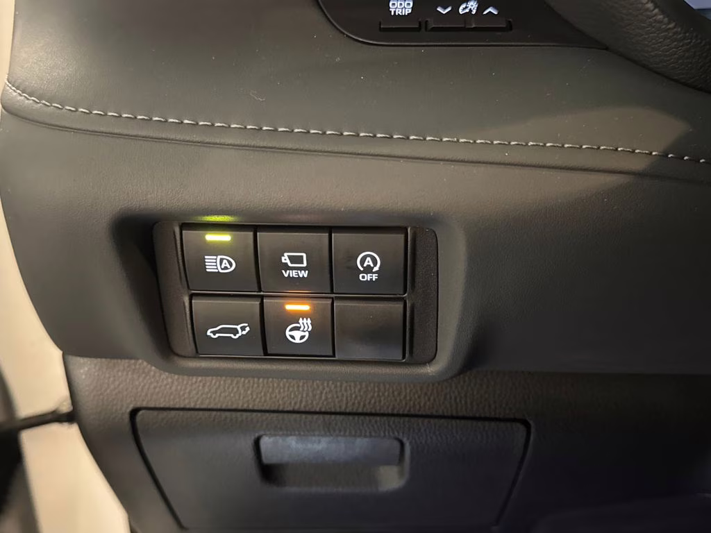 2023 Wind Chill Pearl Toyota Highlander Platinum FWD SUV