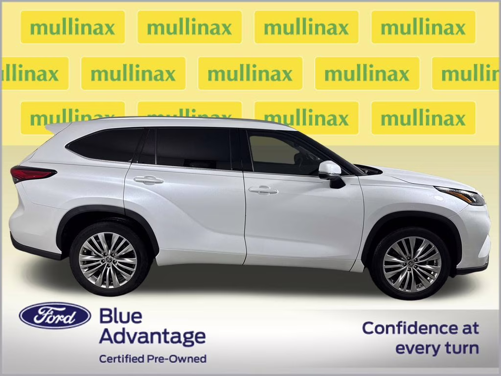 2023 Wind Chill Pearl Toyota Highlander Platinum FWD SUV