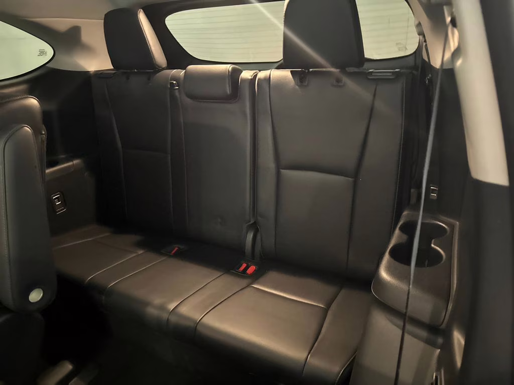 2023 Wind Chill Pearl Toyota Highlander Platinum FWD SUV