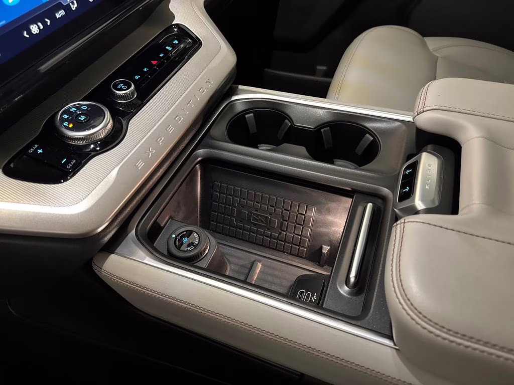 2025 Agate Black Metallic Ford Expedition Max Active RWD SUV