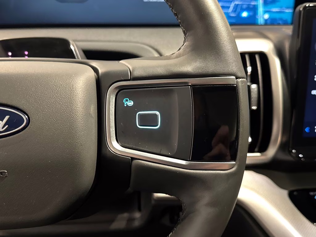 2025 Agate Black Metallic Ford Expedition Max Active RWD SUV