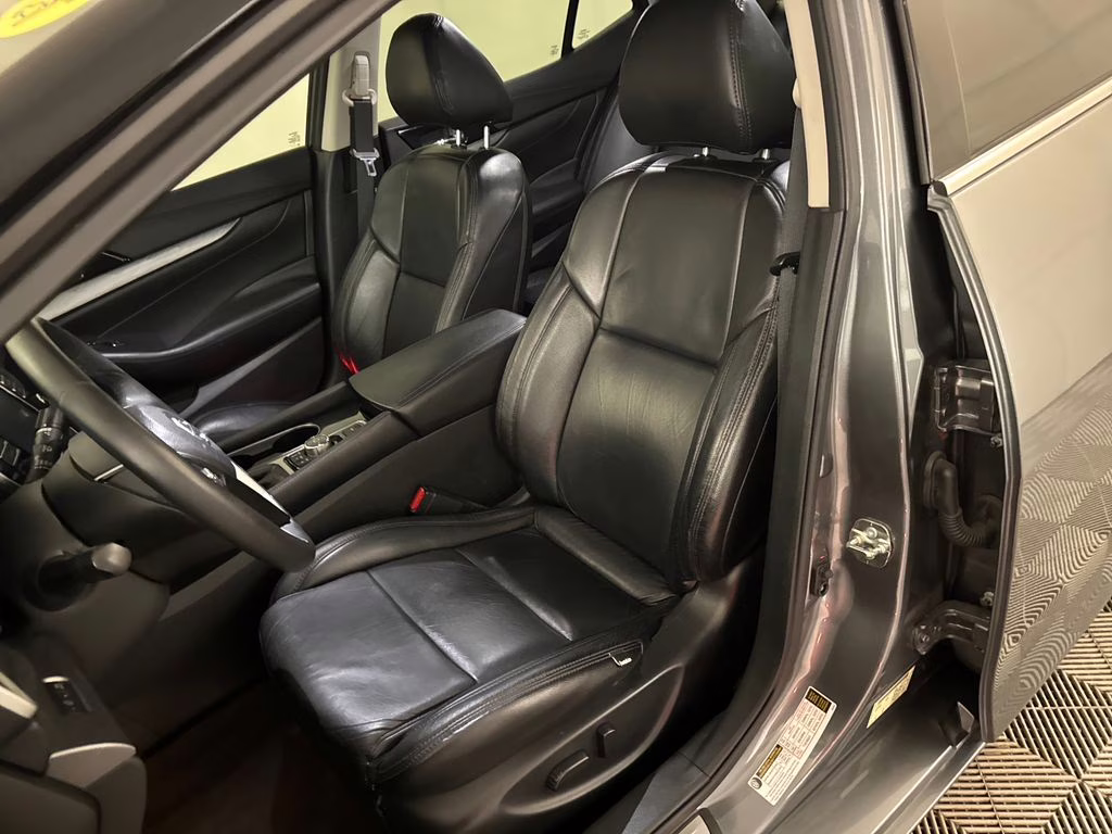 2017 Gun Metallic Nissan Maxima 3.5 S FWD Sedan