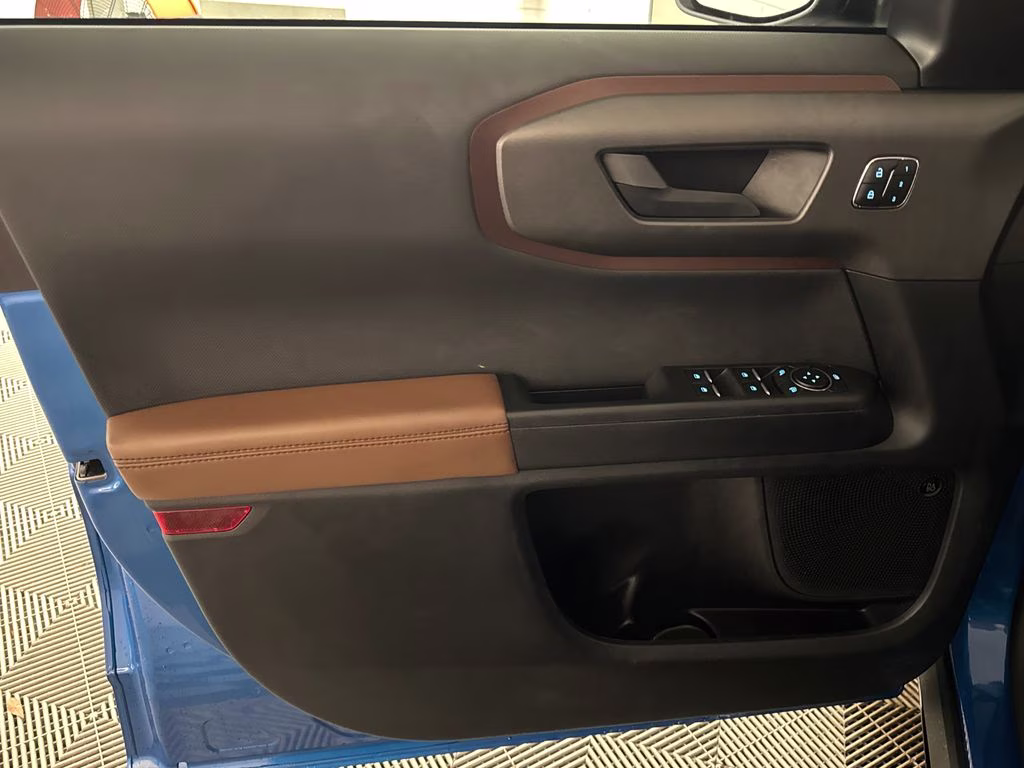 2025 Blue Metallic Ford Bronco Sport Outer Banks 4X4 SUV