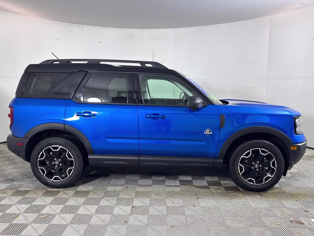 2025 Blue Metallic Ford Bronco Sport Outer Banks 4X4 SUV