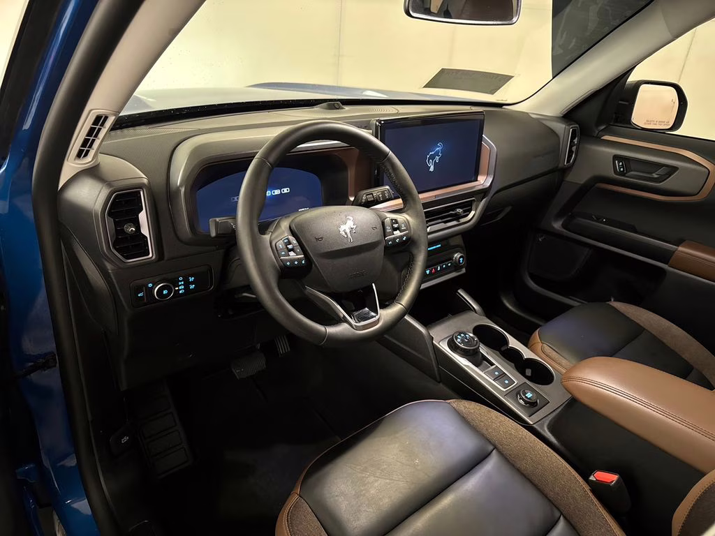 2025 Velocity Blue Metallic Ford Bronco Sport Outer Banks 4X4 SUV