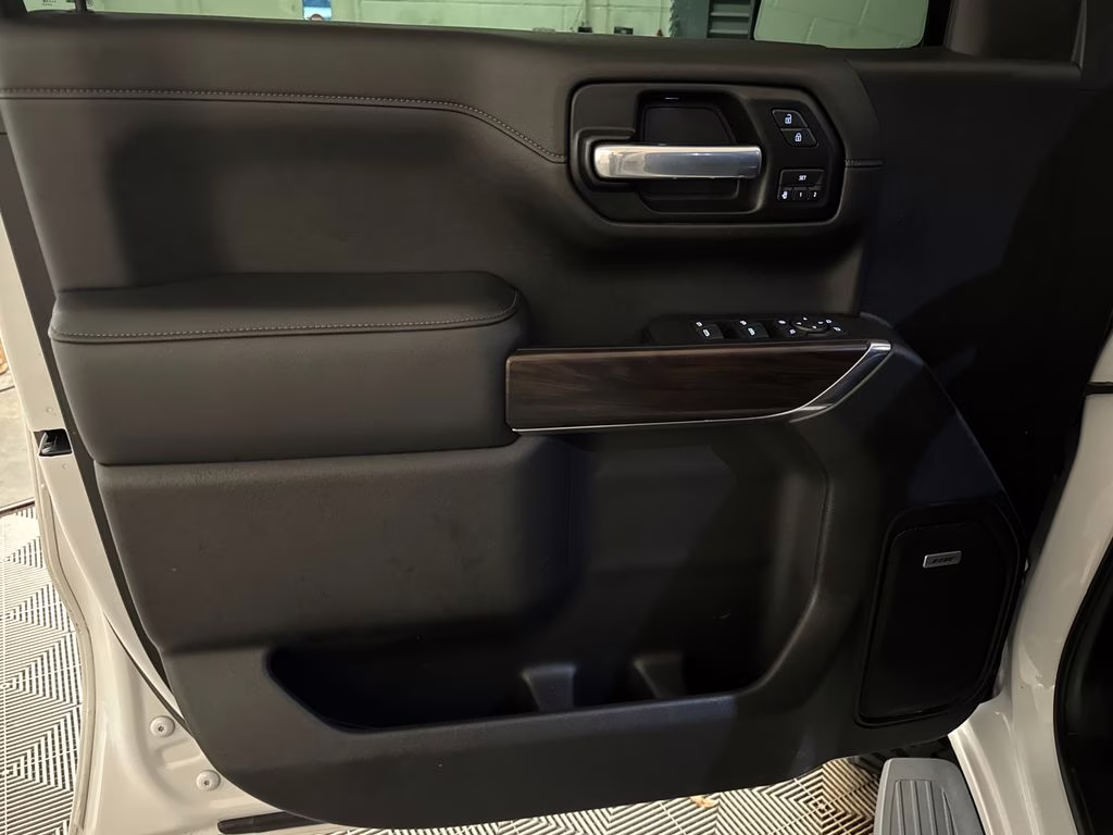 2019 White Frost Tricoat GMC Sierra 1500 SLT 4X4 Truck