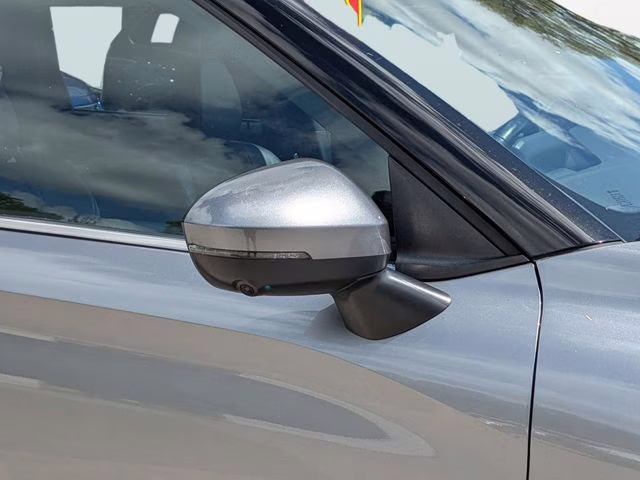 2024 Mercury Gray Metallic Mitsubishi Outlander SE AWD SUV