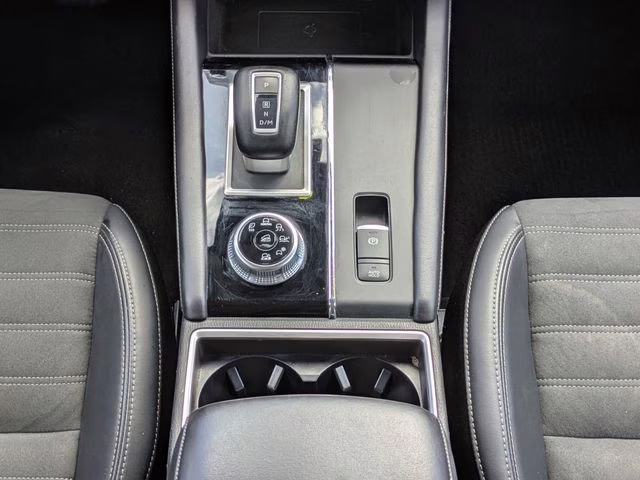 2024 Cosmic Blue Metallic Mitsubishi Outlander SE AWD SUV