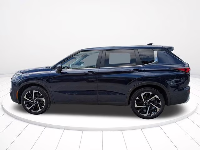 2024 Cosmic Blue Metallic Mitsubishi Outlander SE AWD SUV