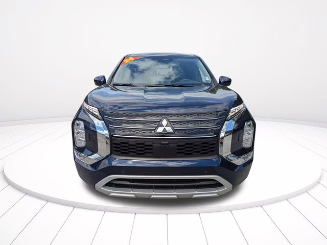 2024 Cosmic Blue Metallic Mitsubishi Outlander SE AWD SUV