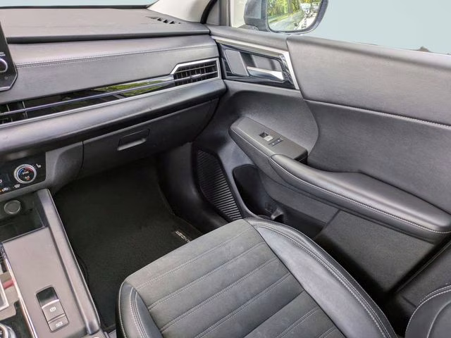 2024 Mercury Gray Metallic Mitsubishi Outlander SE AWD SUV