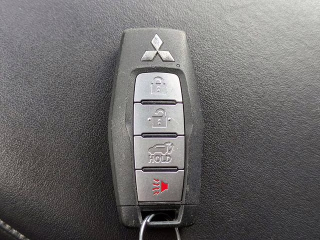 2024 Cosmic Blue Metallic Mitsubishi Outlander SE AWD SUV