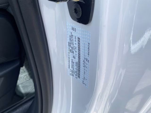 2026 Oxford White Ford Super Duty F-350 DRW XL 4X4 Chassis