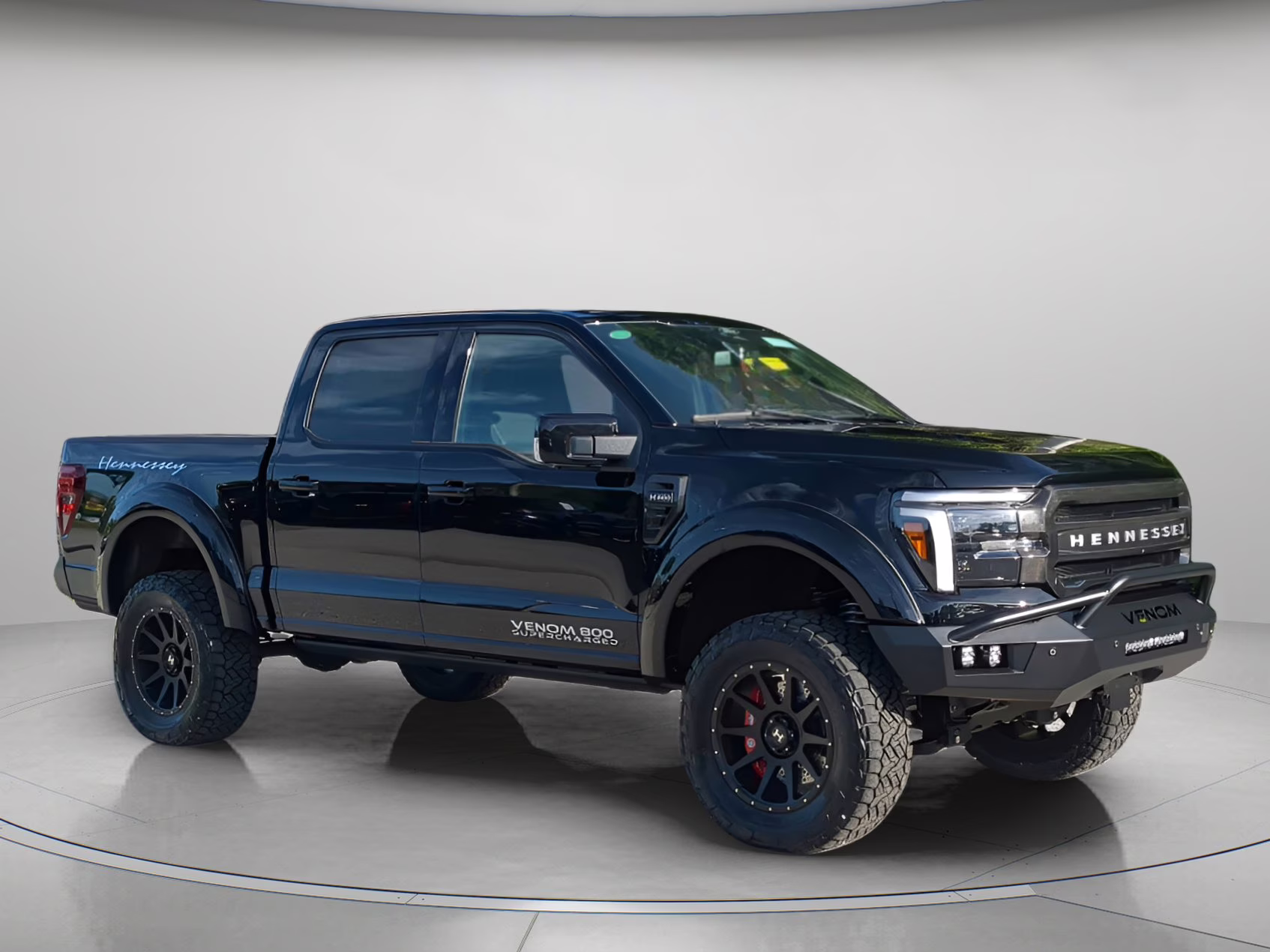 2026 Agate Black Metallic Ford F-150 LARIAT Crew Cab Pickup 4X4 Truck