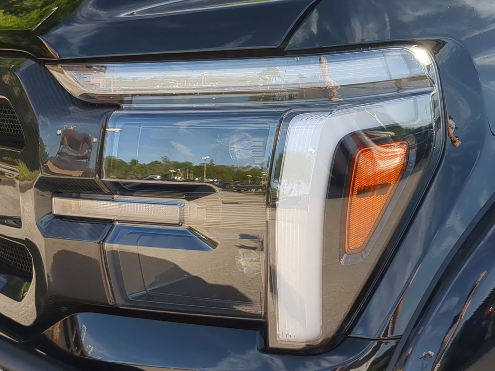 2026 Agate Black Metallic Ford F-150 LARIAT Crew Cab Pickup 4X4 Truck