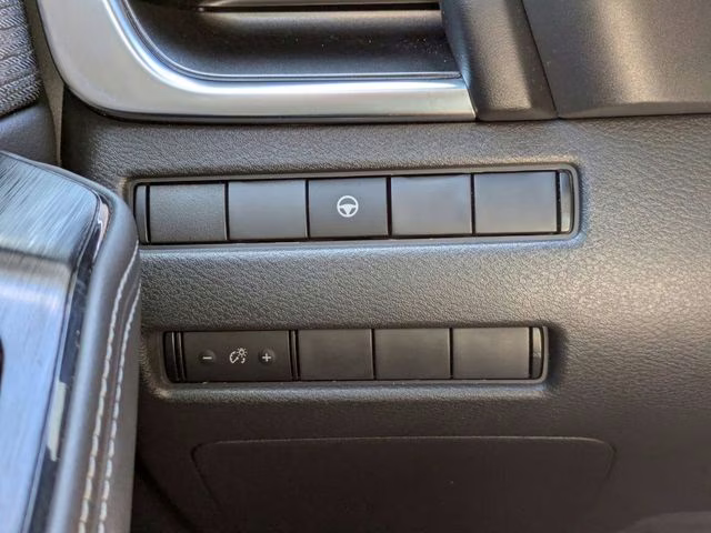 2022 Super Black Nissan Rogue SV FWD SUV