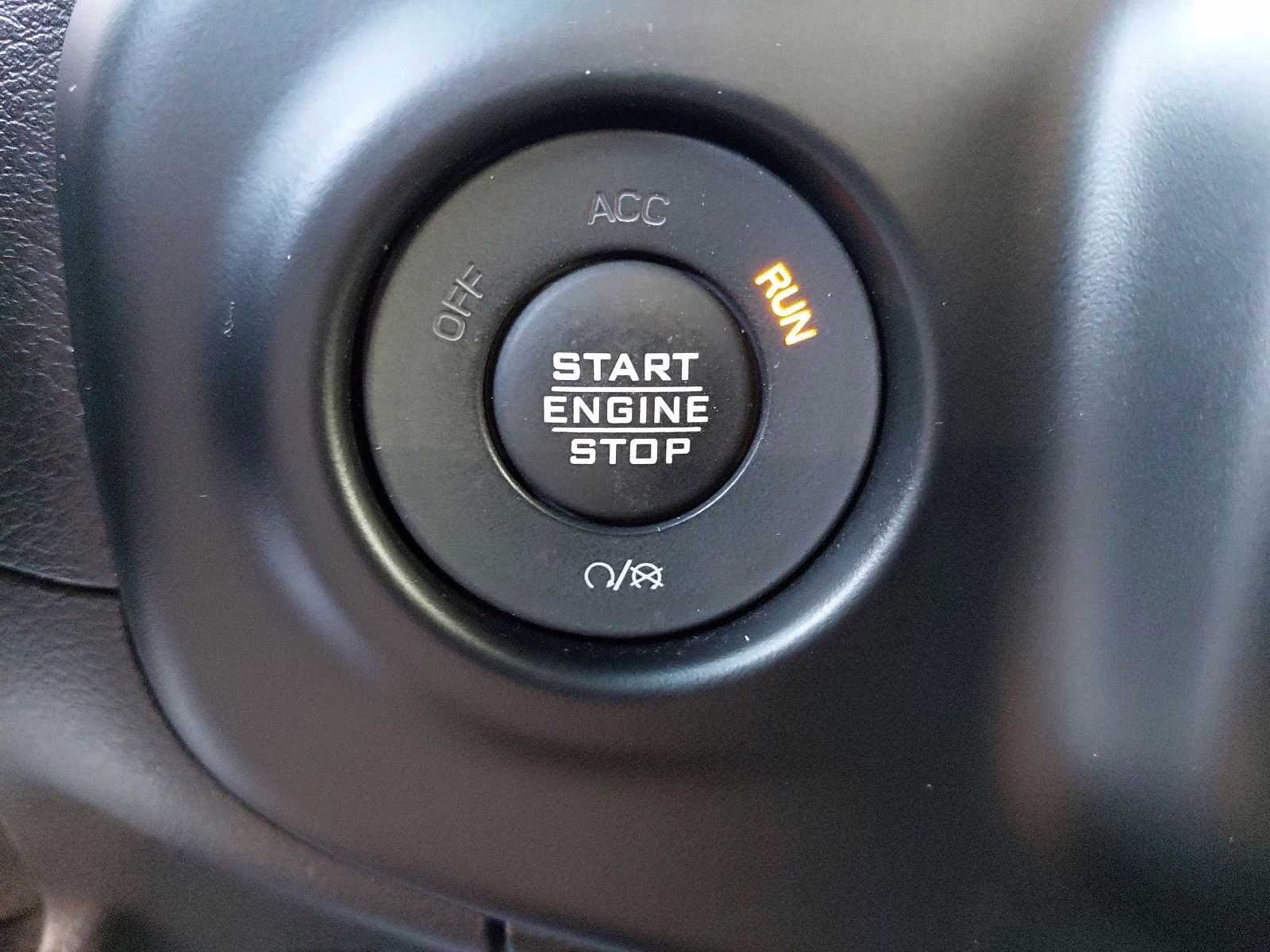2021 Sting-Gray Clearcoat Jeep Gladiator Sport 4X4 Truck