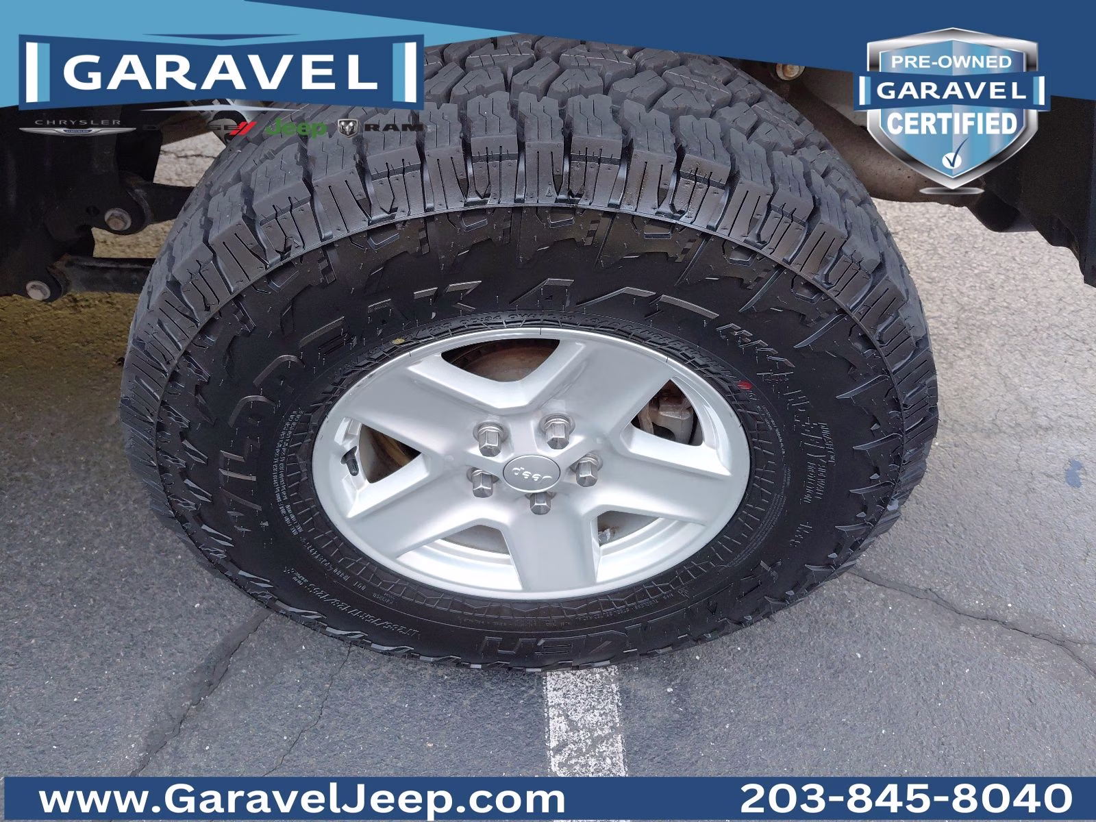 2021 Sting-Gray Clearcoat Jeep Gladiator Sport 4X4 Truck
