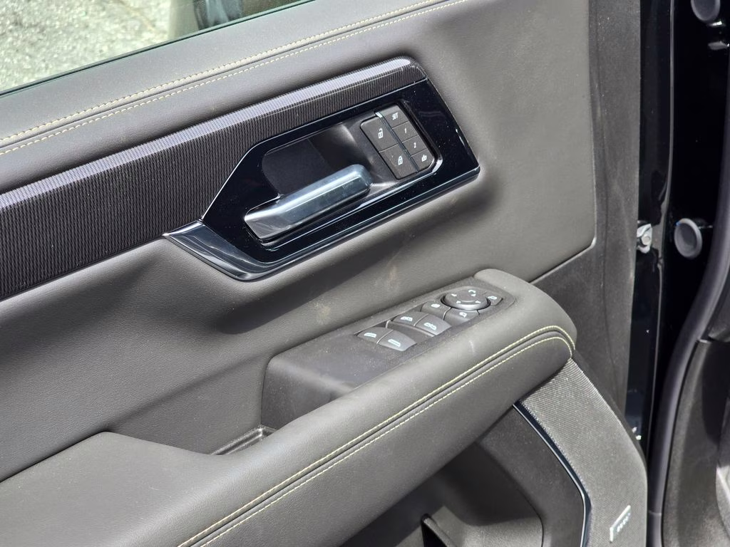 2026 Onyx Black GMC Yukon Elevation 4X4 SUV