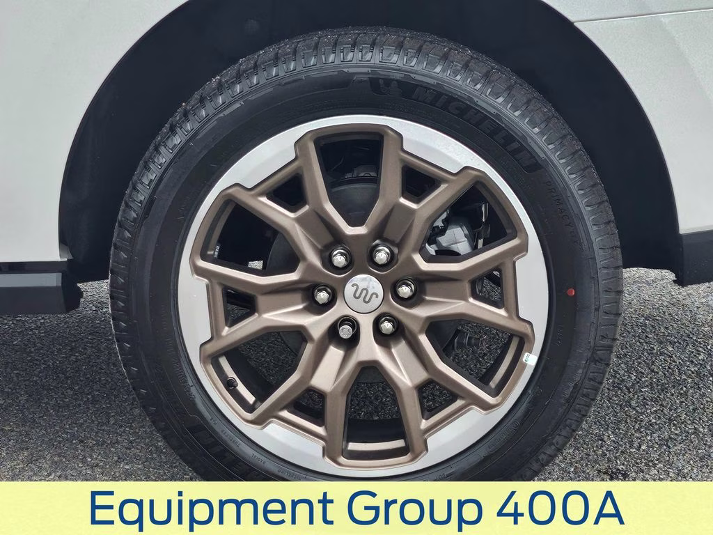 2026 Star White Metallic Tri-Coat Ford Expedition King Ranch 4X4 SUV