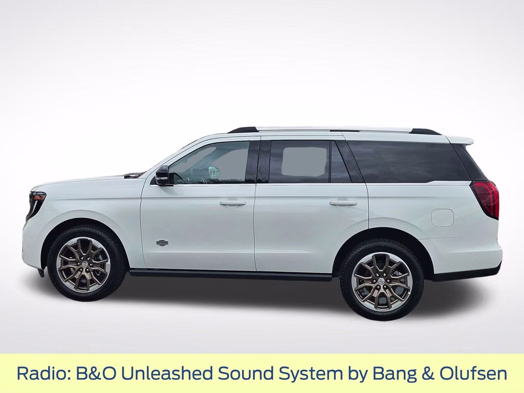 2026 Star White Metallic Tri-Coat Ford Expedition King Ranch 4X4 SUV