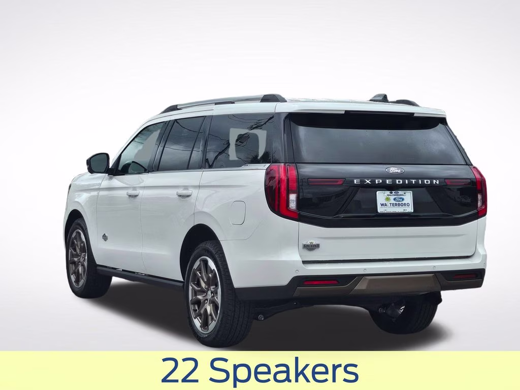 2026 Star White Metallic Tri-Coat Ford Expedition King Ranch 4X4 SUV