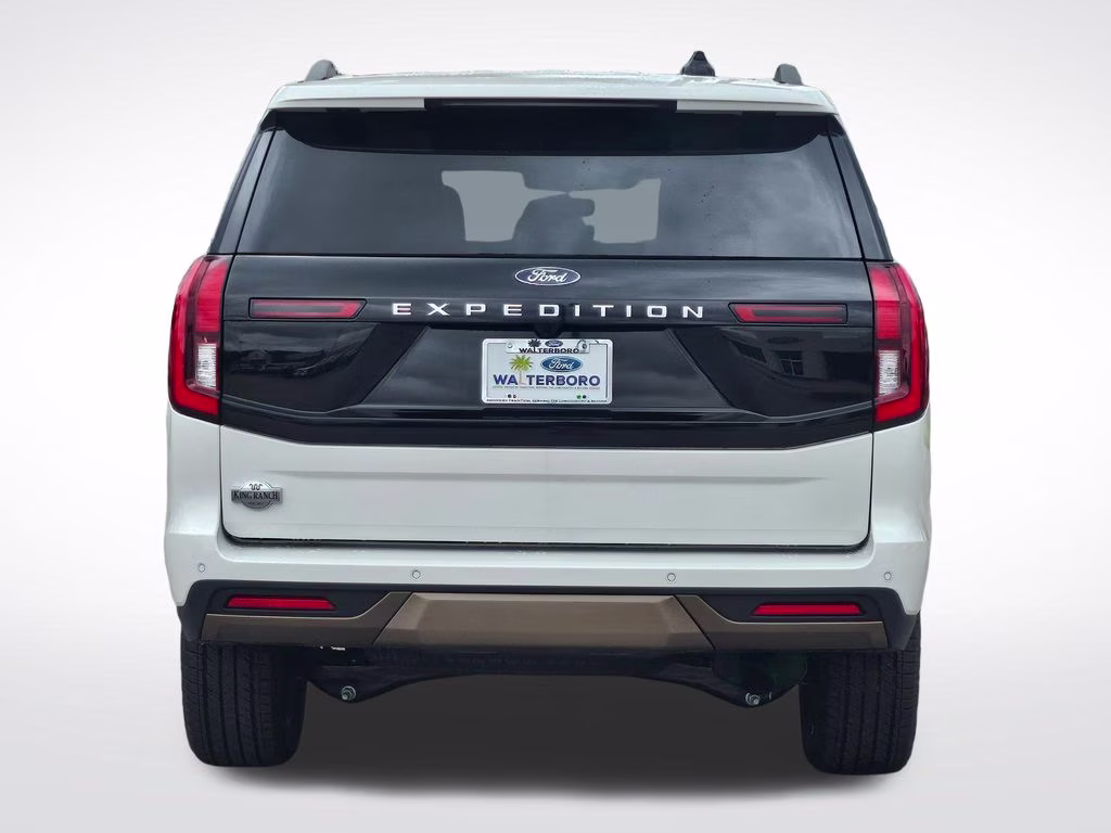 2026 Star White Metallic Tri-Coat Ford Expedition King Ranch 4X4 SUV