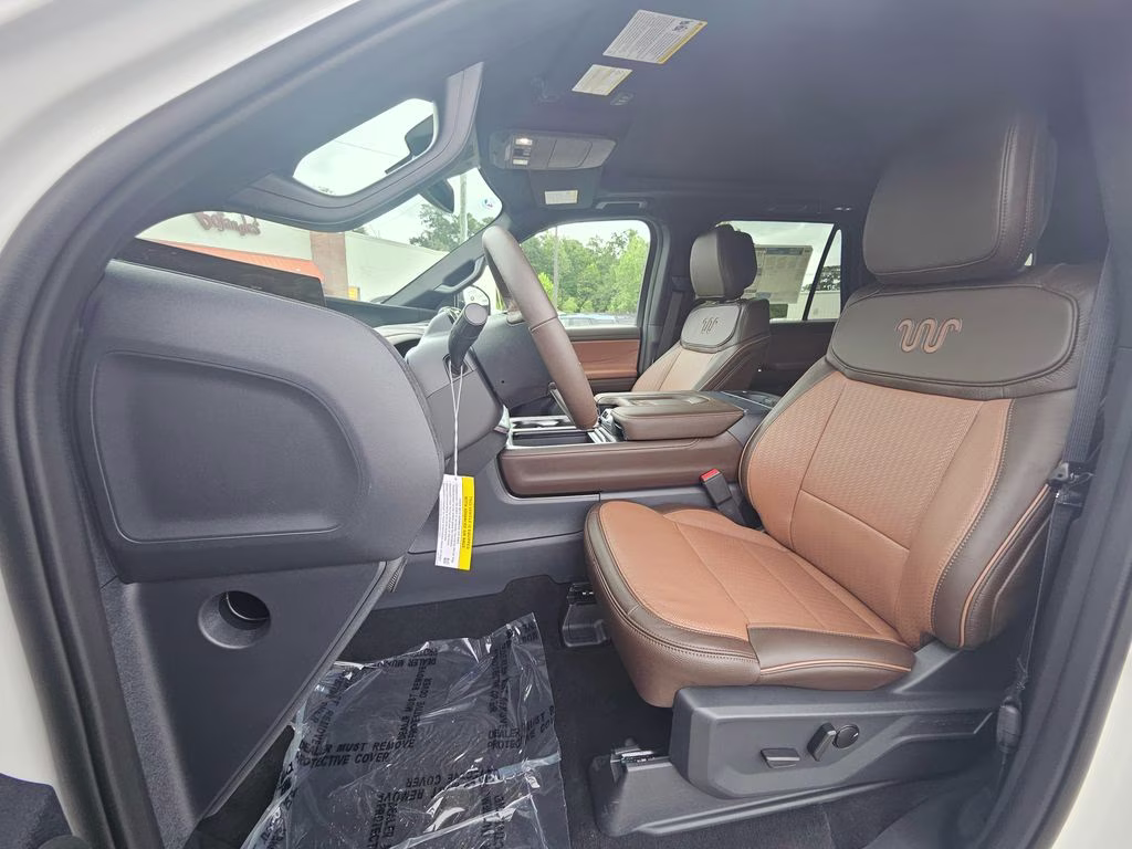 2026 Star White Metallic Tri-Coat Ford Expedition King Ranch 4X4 SUV