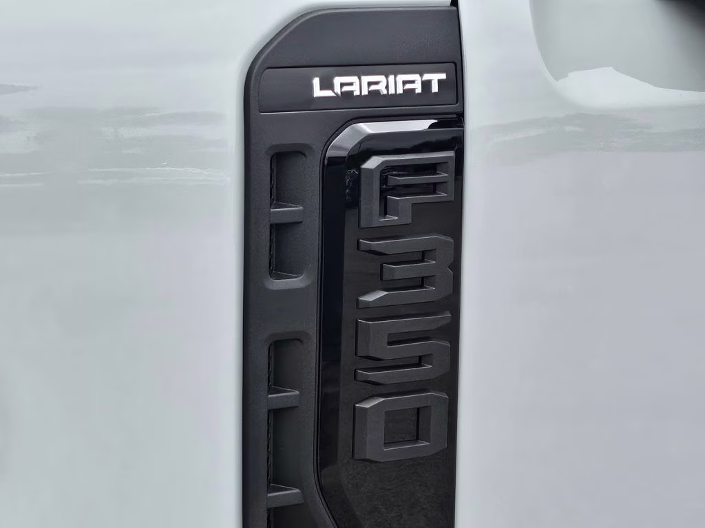 2026 Avalanche Ford Super Duty F-350 SRW Lariat 4X4 Truck
