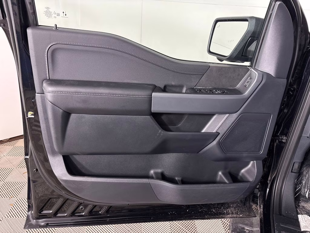 2026 Agate Black Metallic Ford F-150 XLT 4X4 Truck