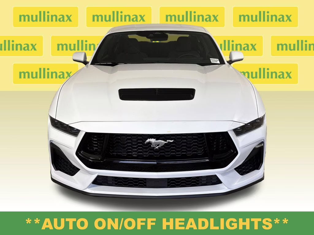 2026 Oxford White Ford Mustang GT RWD Coupe