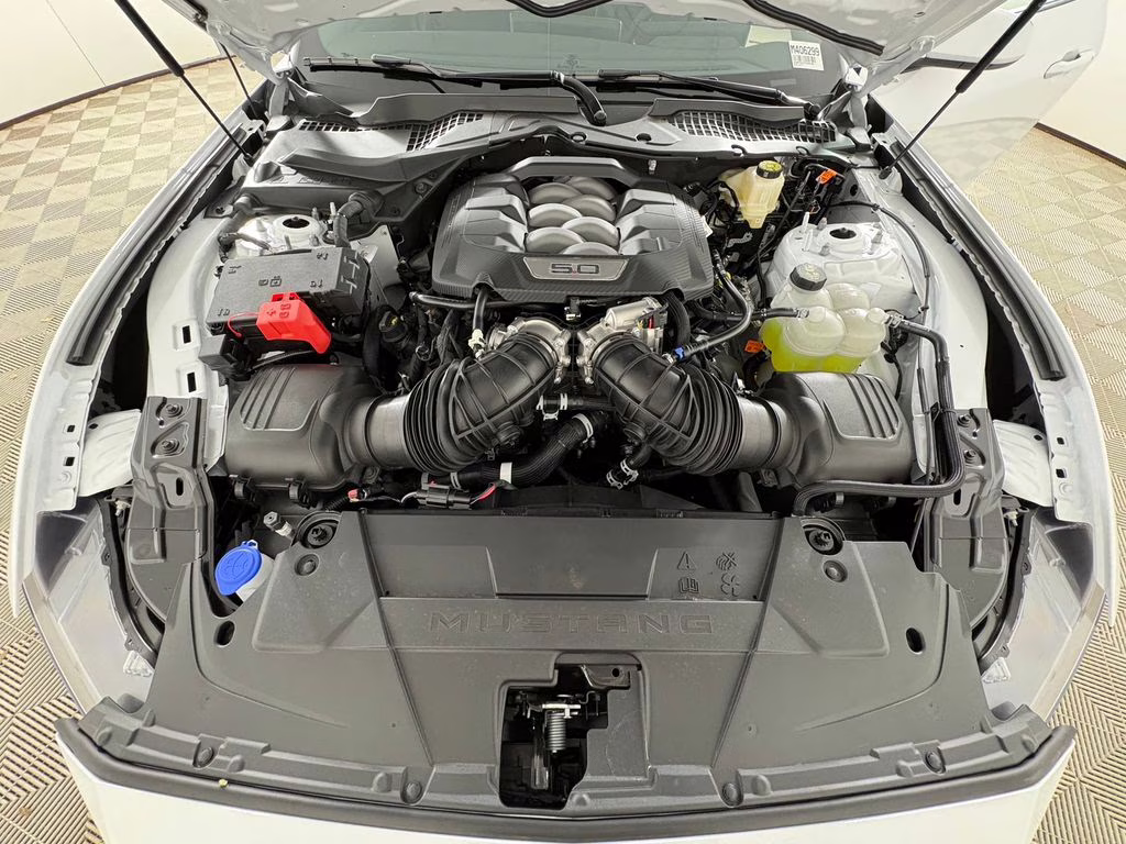 2026 Oxford White Ford Mustang GT RWD Coupe